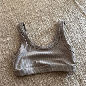 Alo yoga ribbed sport bra size small